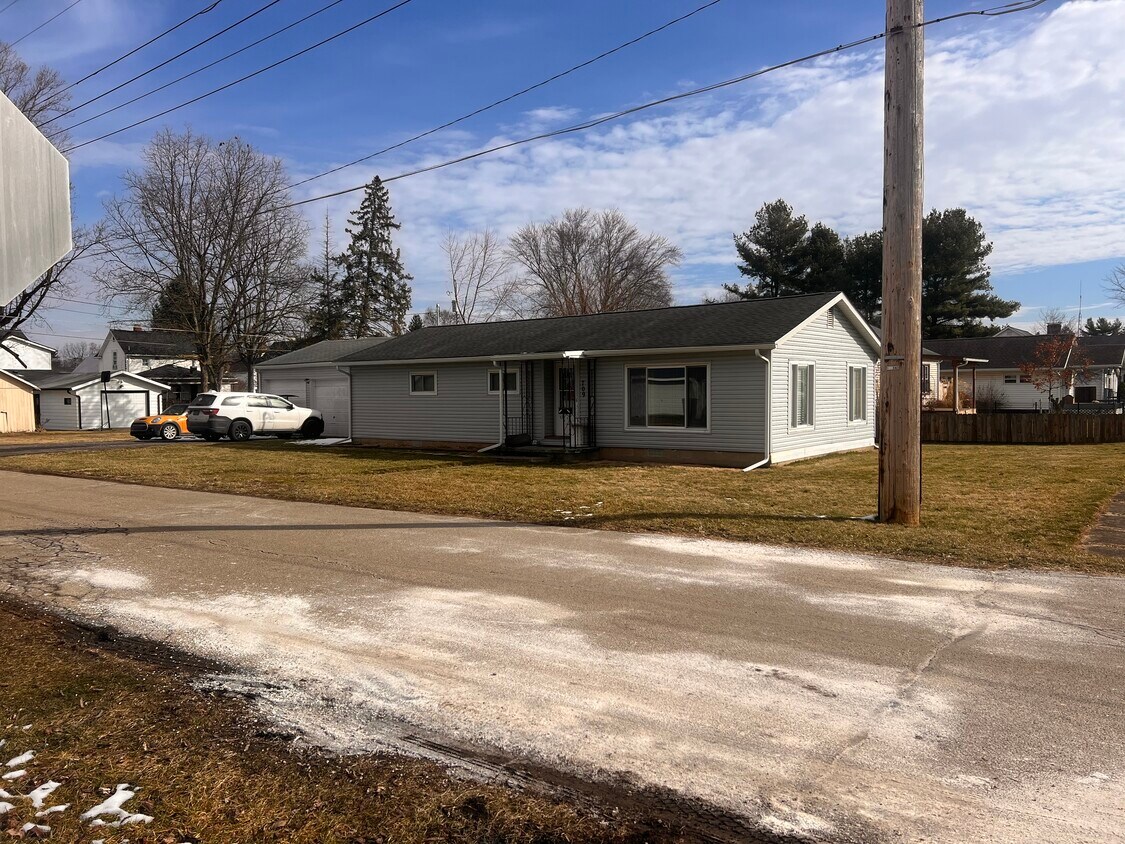 Primary Photo - 709 W Sugar St