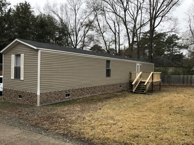 Building Photo - New 2 Bedroom 2 Bath Mobile Home