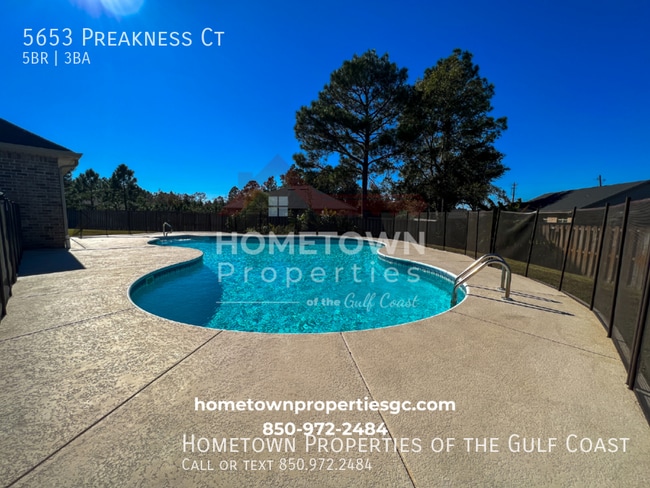 Building Photo - 5-Bedroom Dream Home with Swimming Pool