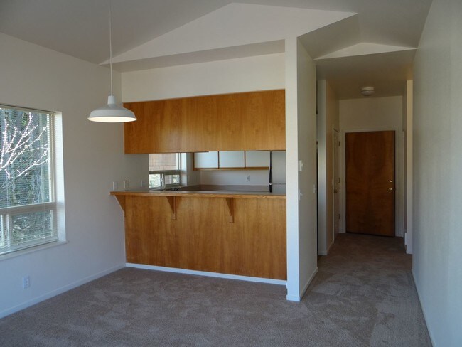 Building Photo - 393 S 58th St