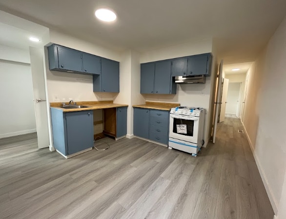 Building Photo - 4871 Marine Dr