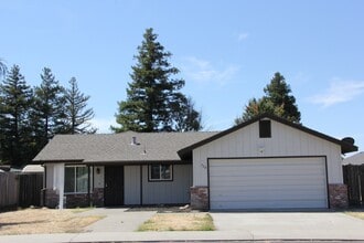 Building Photo - 728 Wawona St