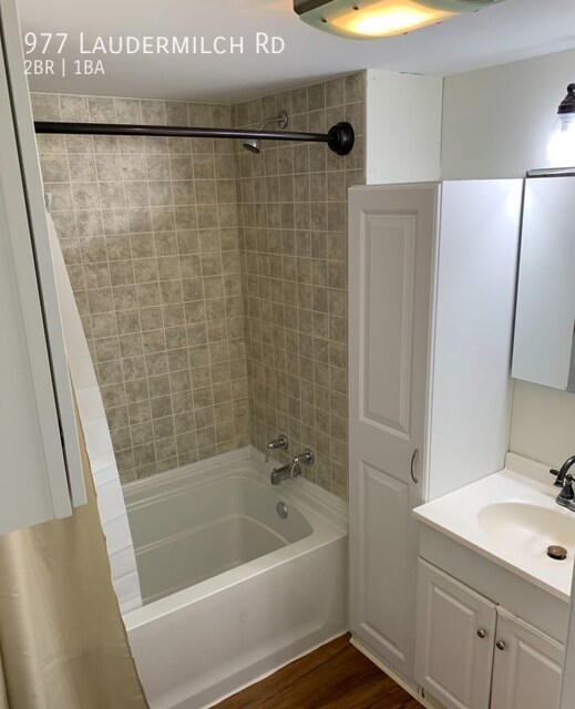 Baño - 977 Laudermilch Rd