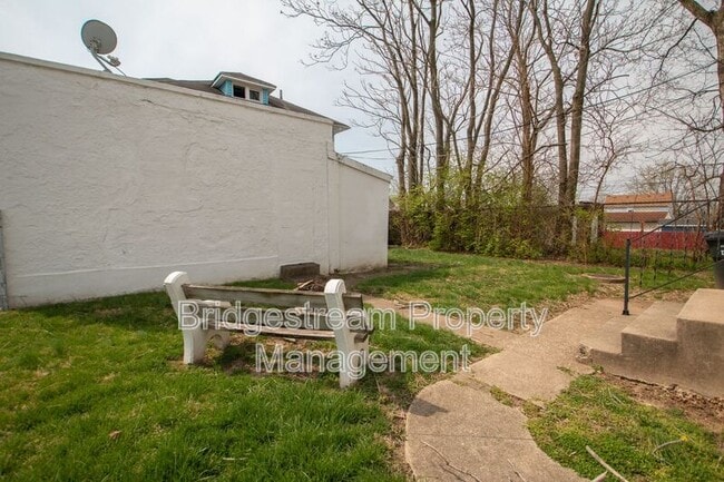 Foto del edificio - 1104 Huffman Ave