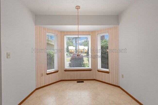 Building Photo - 1603 E 33rd Ave