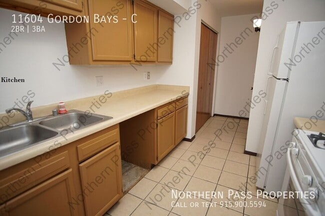 Building Photo - 11604 Gordon Bays Way