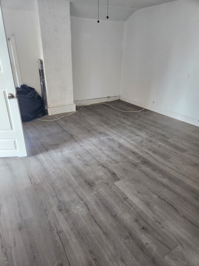 Foto del edificio - 768 Communipaw Ave