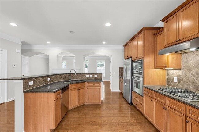 Building Photo - 10870 Brunson Dr
