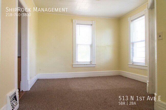 Foto del edificio - 513 N 1st Ave E