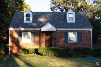 Building Photo - 1513 Foster Rd