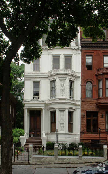 Building Photo - 313 Clinton Ave