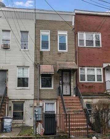 Primary Photo - 93.5 Orient Ave