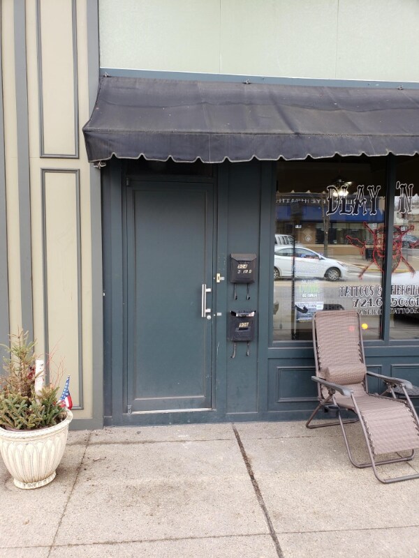 904 3rd Ave Unit 2, New Brighton, PA 15066 Room for Rent in New