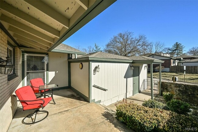 Building Photo - 835 Knickerbacker Dr