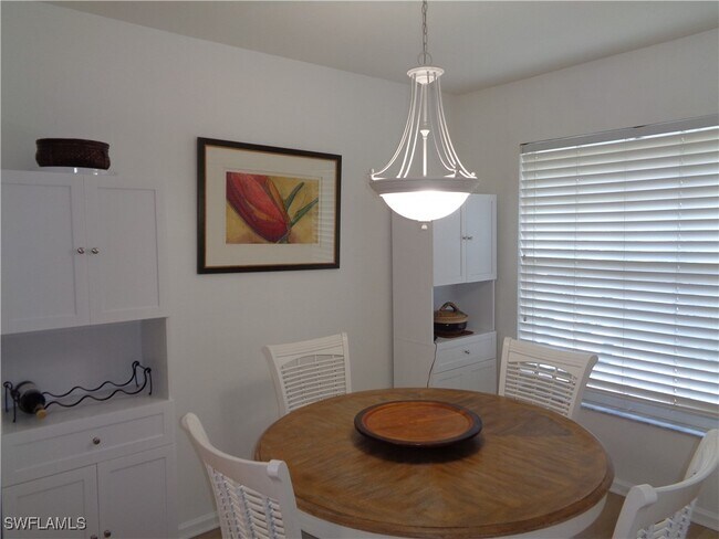 Foto del edificio - 6250 Bellerive Ave