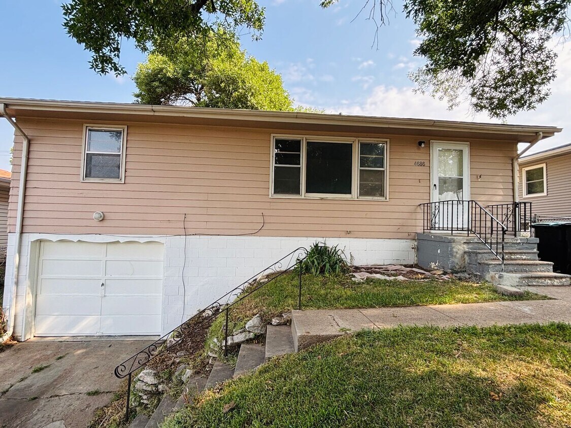 Photo - 4686 Kansas Ave