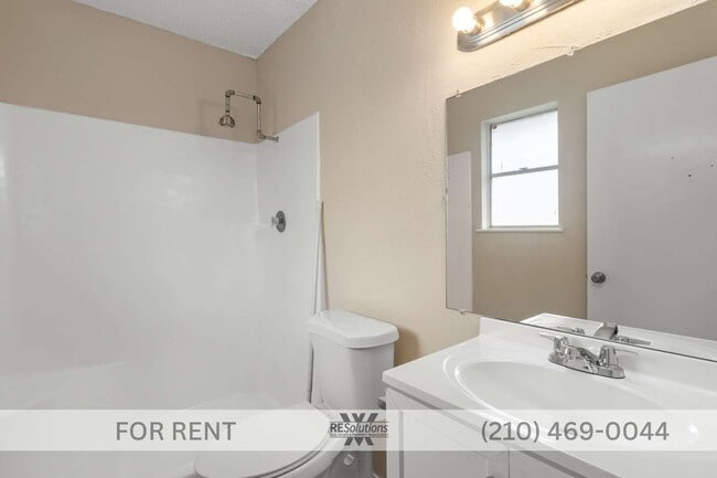 Building Photo - 8219 Glen Lark