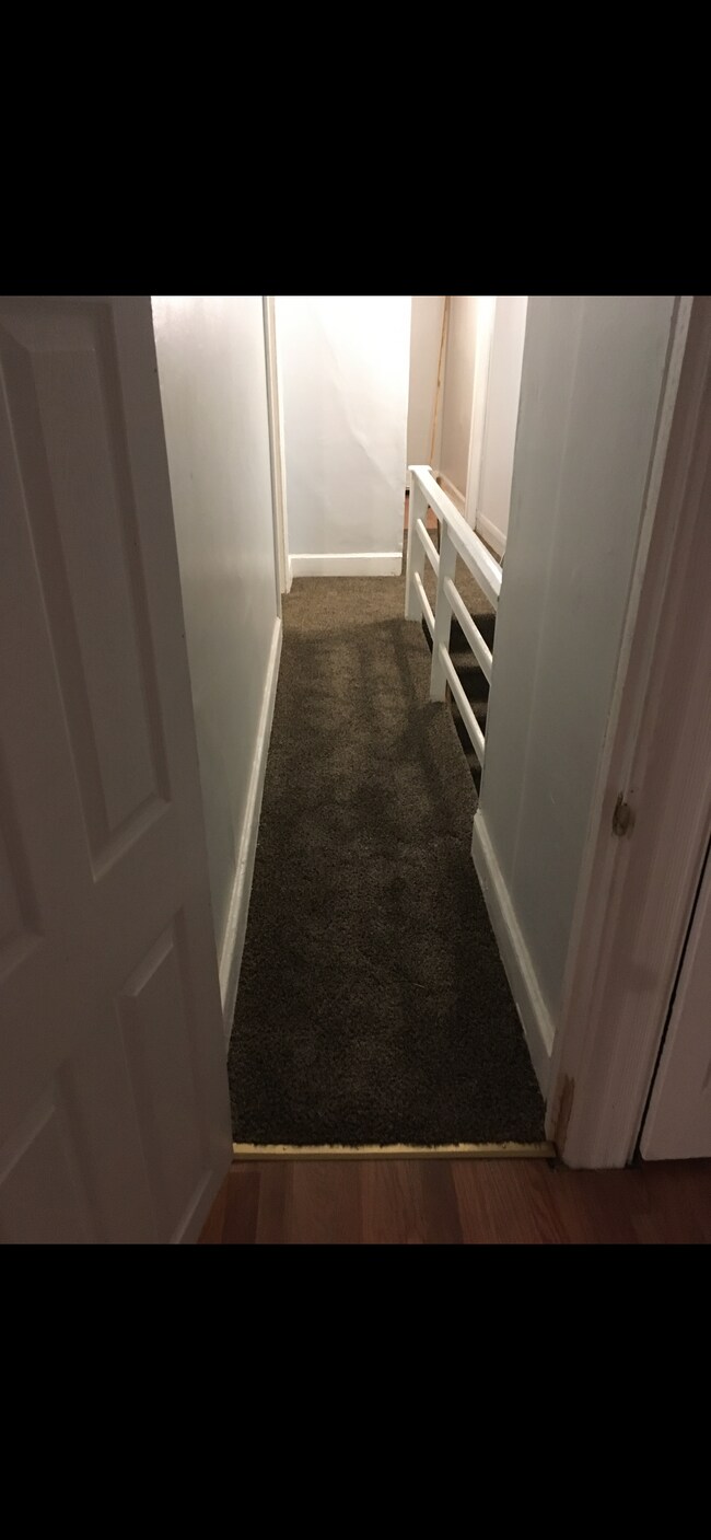 Hallway - 4106 Post Rd