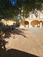 Building Photo - 414 28th Ave N