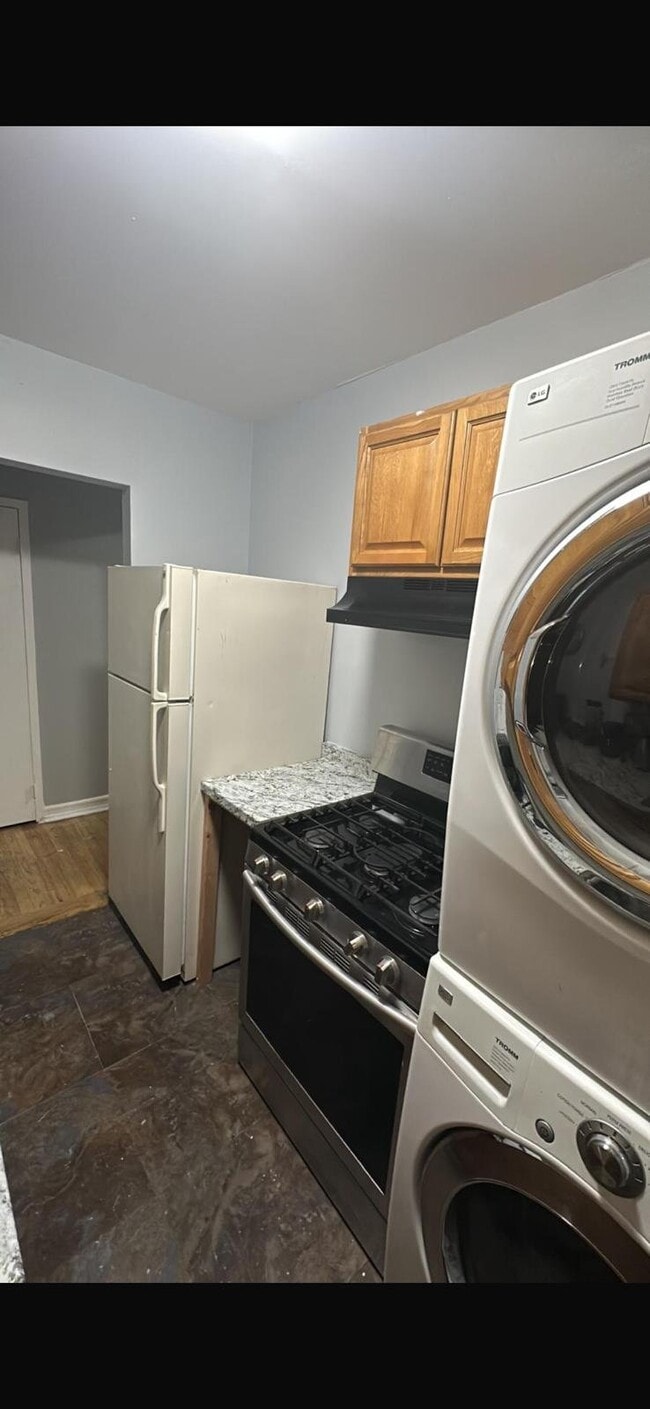 Photo - 1200 Woodycrest Ave Apartment