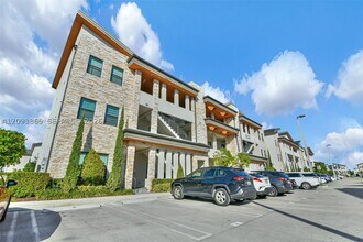 Building Photo - 7805 NW 104th Ave