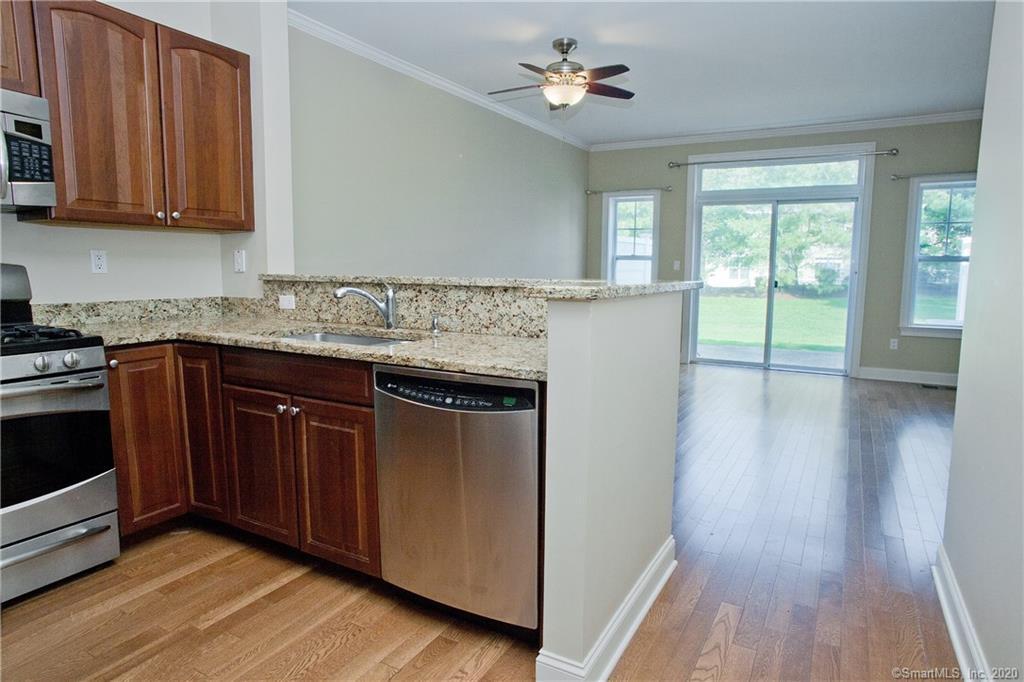 Primary Photo - 86 Park Pl Cir