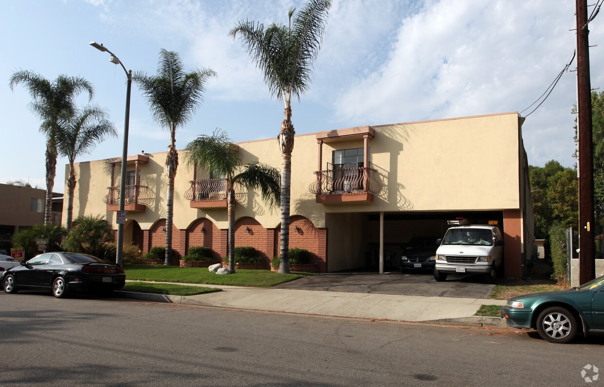 Building Photo - Halsted Palms Apartments