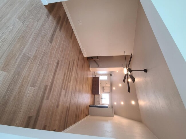 Building Photo - 423 Founders Wy