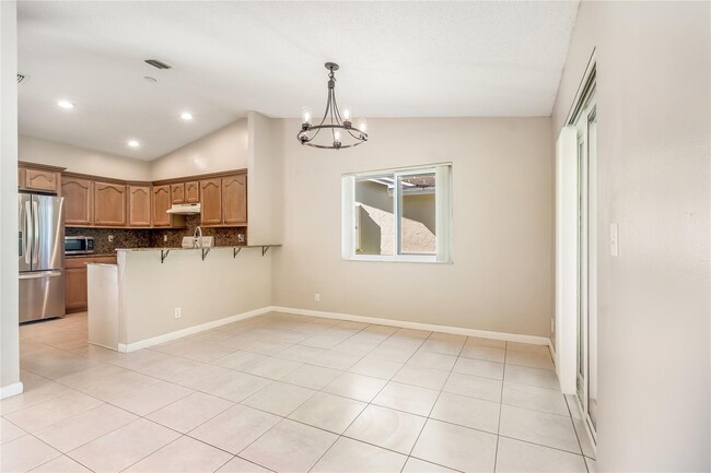 Foto del edificio - 9329 NW 53rd Ct