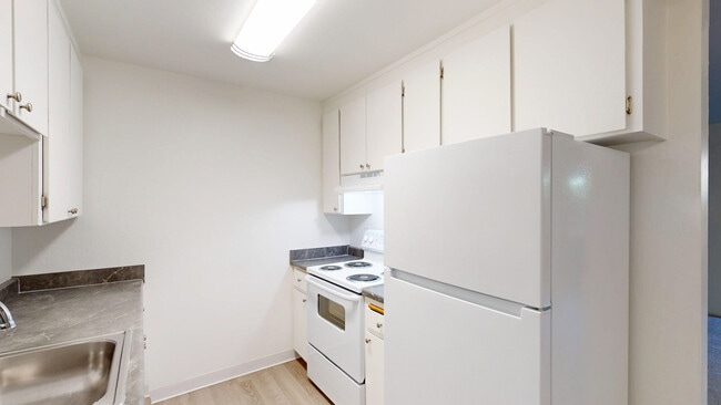 Foto del edificio - 410 Alameda del Prado