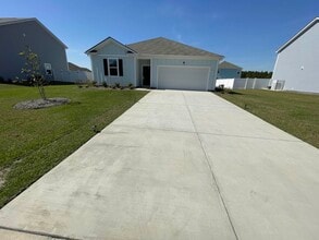 Building Photo - 5175 Yellowstone Dr