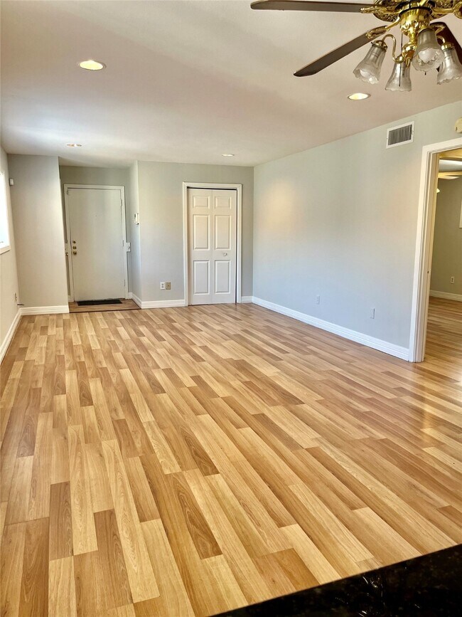 Foto del edificio - 4901 Milam St