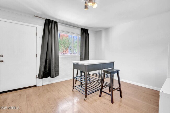 Foto del edificio - 821 N 3rd St