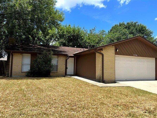 Foto del edificio - 15906 Blueridge Rd