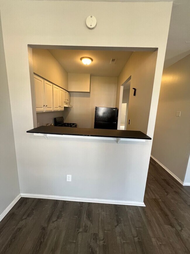 Foto del edificio - 835 N. Fulton Avenue