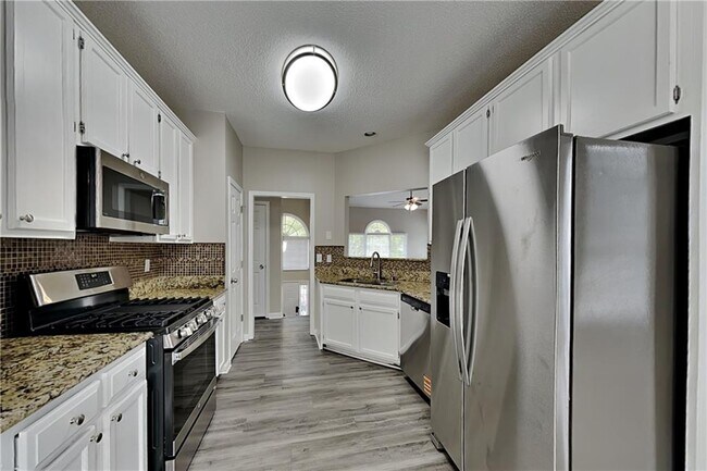 Foto del edificio - 3437 N Cook Rd