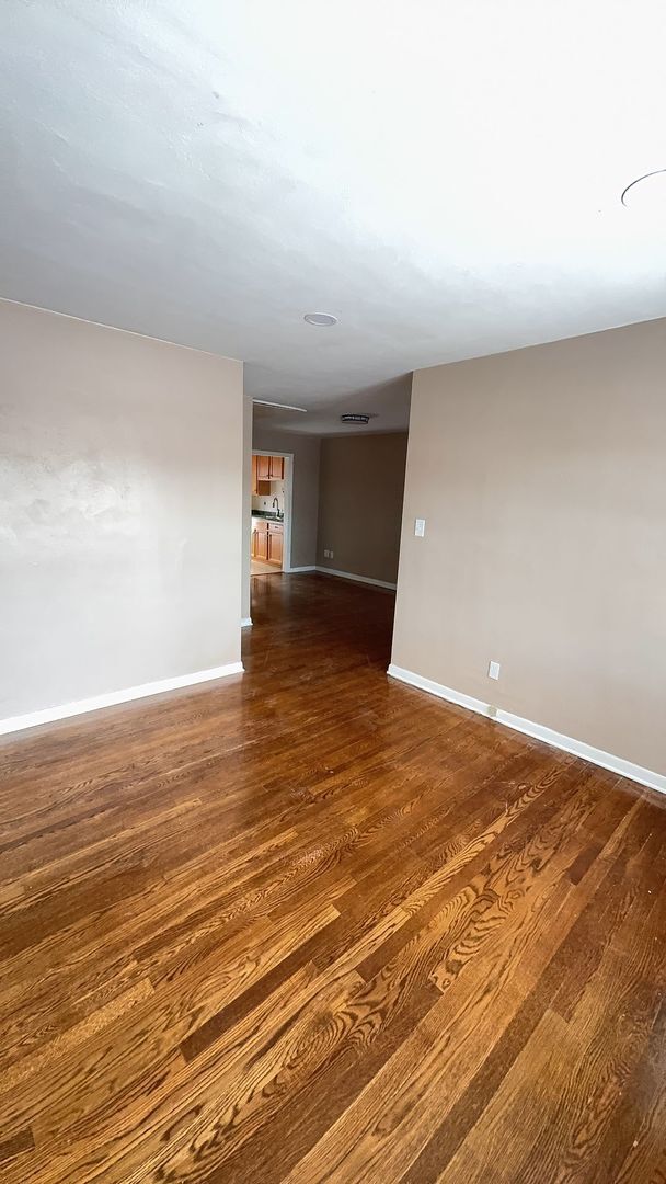 Building Photo - Malvern Road Duplex