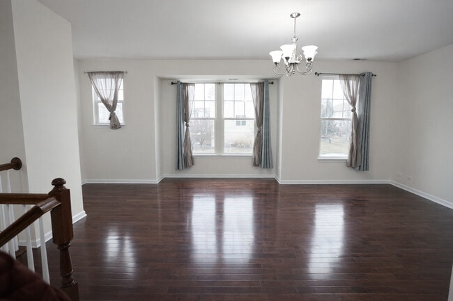 Foto del edificio - 3463 Bradbury Cir