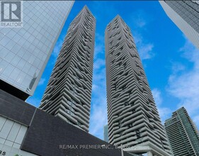 Building Photo - 100 Harbour St