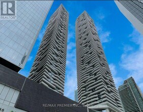 Building Photo - 100 Harbour St
