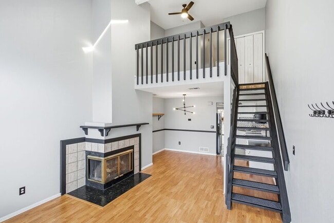 Building Photo - 1885 S Quebec Way