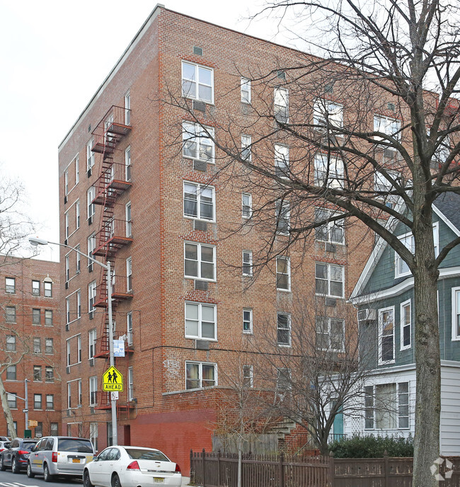 800 Cortelyou Rd, Brooklyn, NY 11218 Apartments - Brooklyn, NY ...