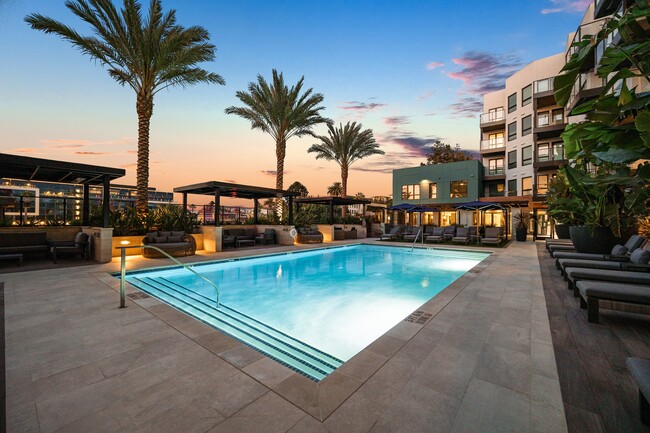 Pool with a collection of private cabanas - Hanover Winchester