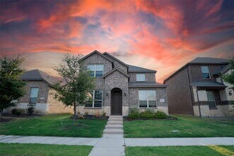 Building Photo - 2713 Franklin Dr