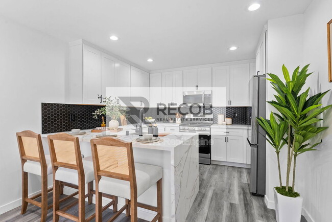 Foto del edificio - 8353 Ivory Coast Dr