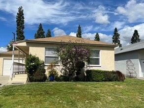 Building Photo - 5403 Pearce Ave