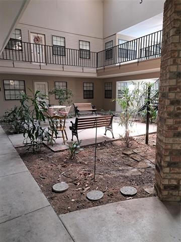 Foto del edificio - 1304 Halsell St