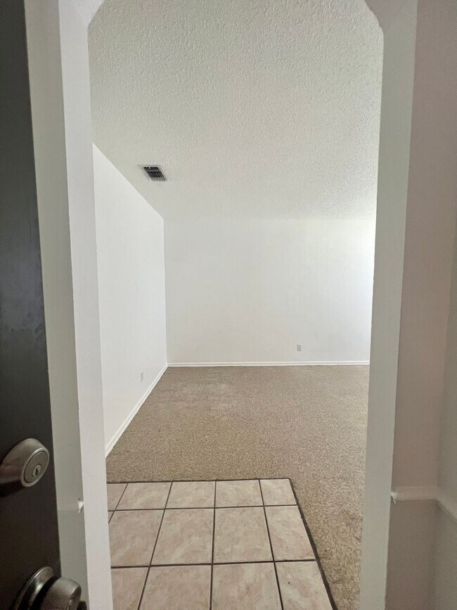 Foto del edificio - Nice 3 Bedroom / 1.5 Bathroom Home