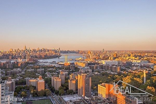 Foto del edificio - 75 Rockwell Pl