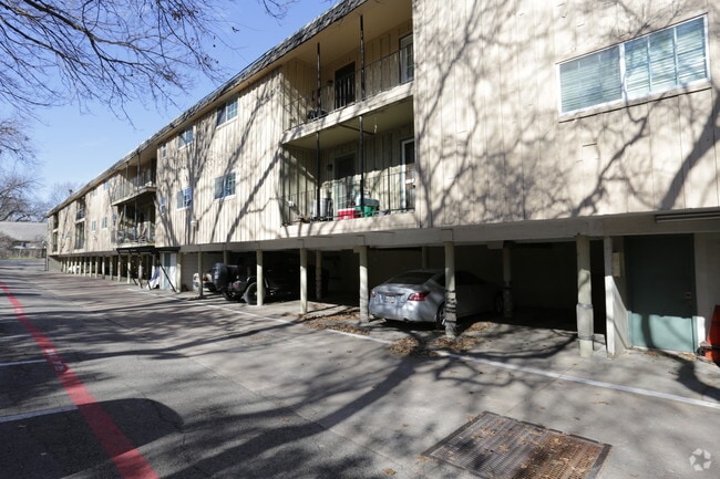 Foto del edificio - The Castillian Apartments
